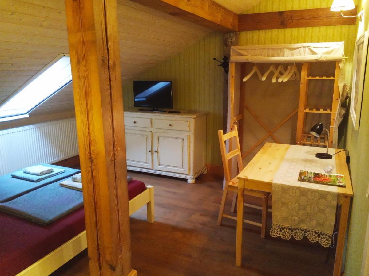 Senosios Geguzines Ukis Guest House ภายนอก รูปภาพ